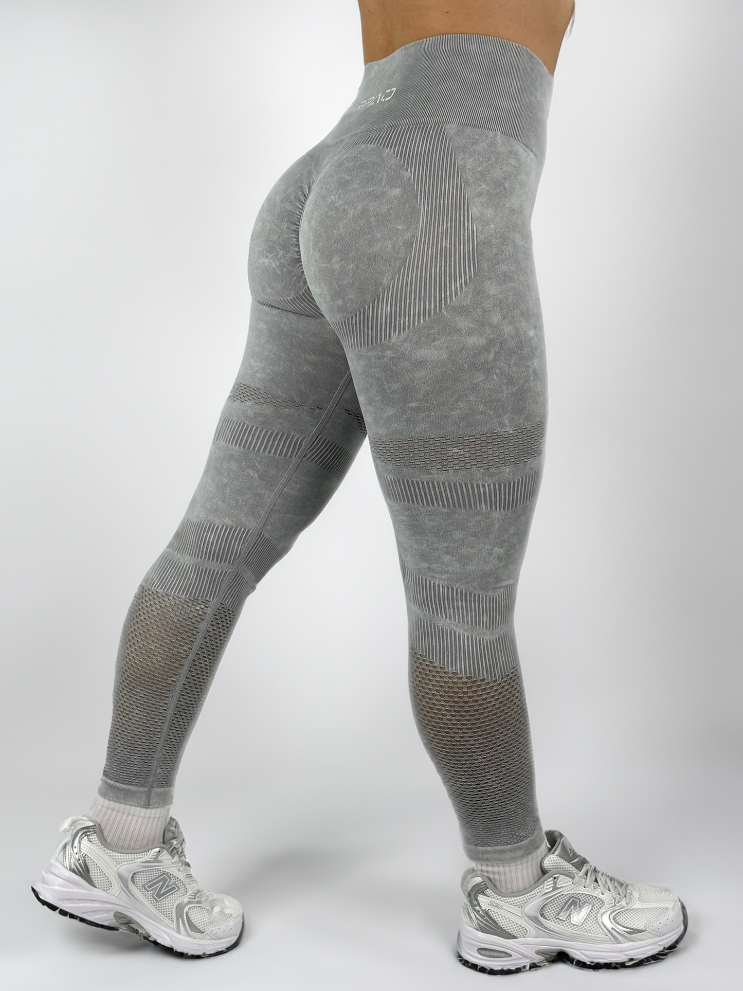 Grau_Sport_Leggings_fur_Damen_von_Karpao